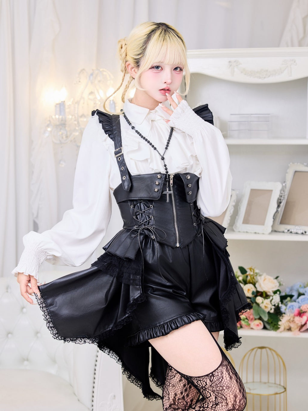 IMVAL / High Waist Layered Shorts