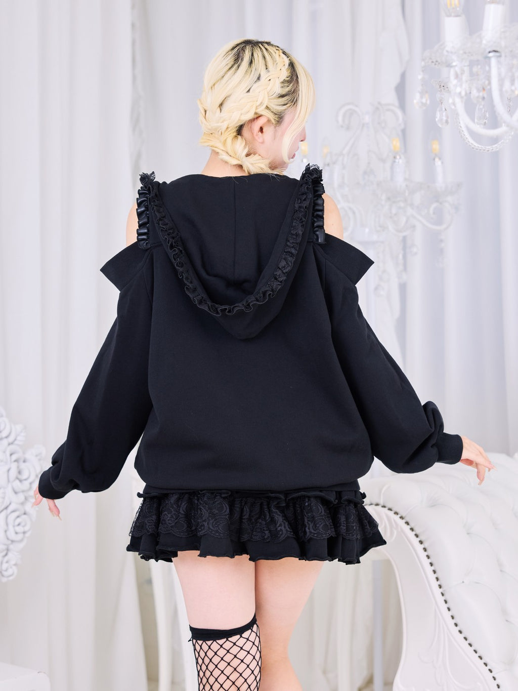 IMVAL / Lace Frill Sweat Series - BLK