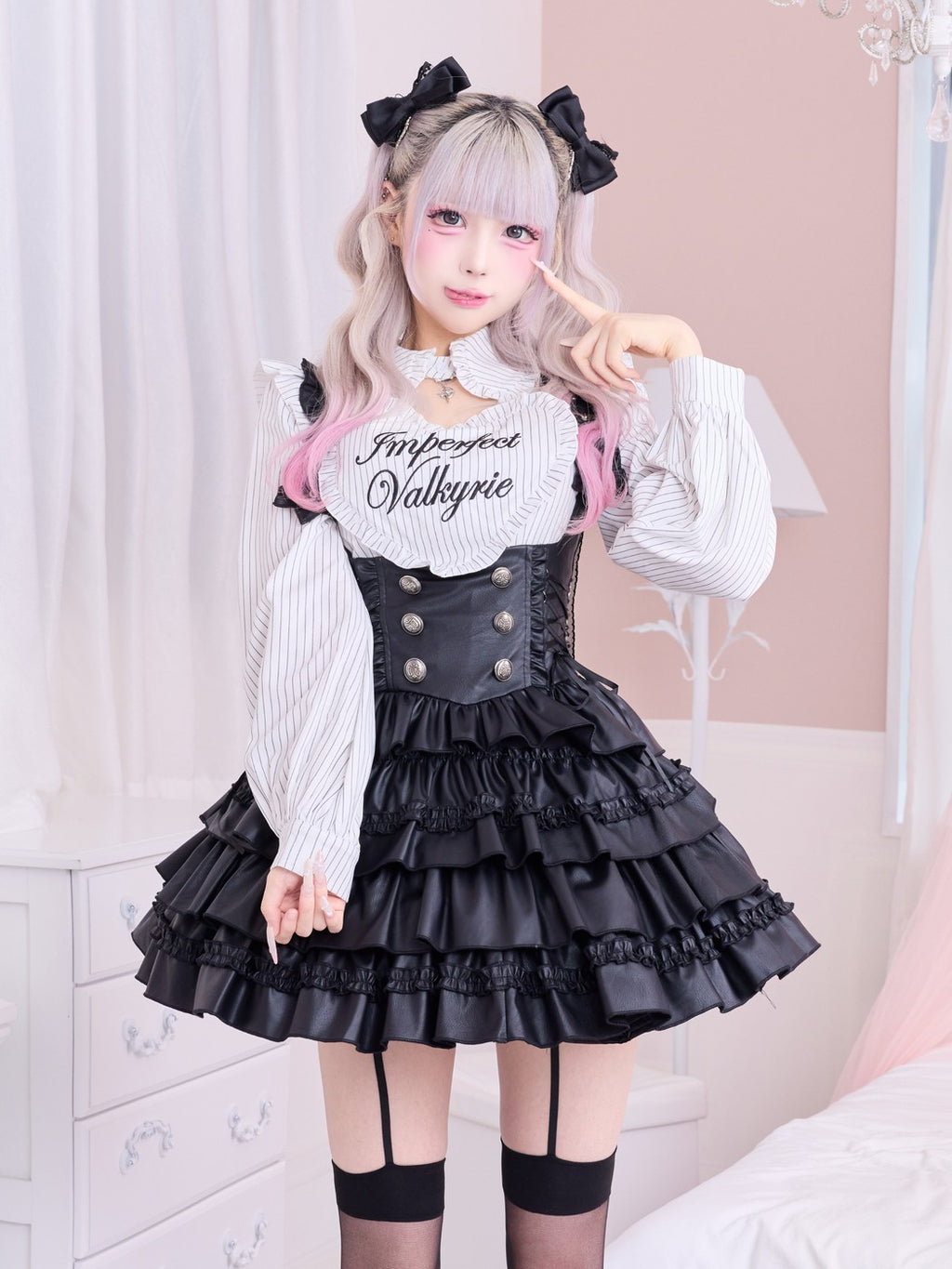 IMVAL / Heart Bib Blouse - STRIPE