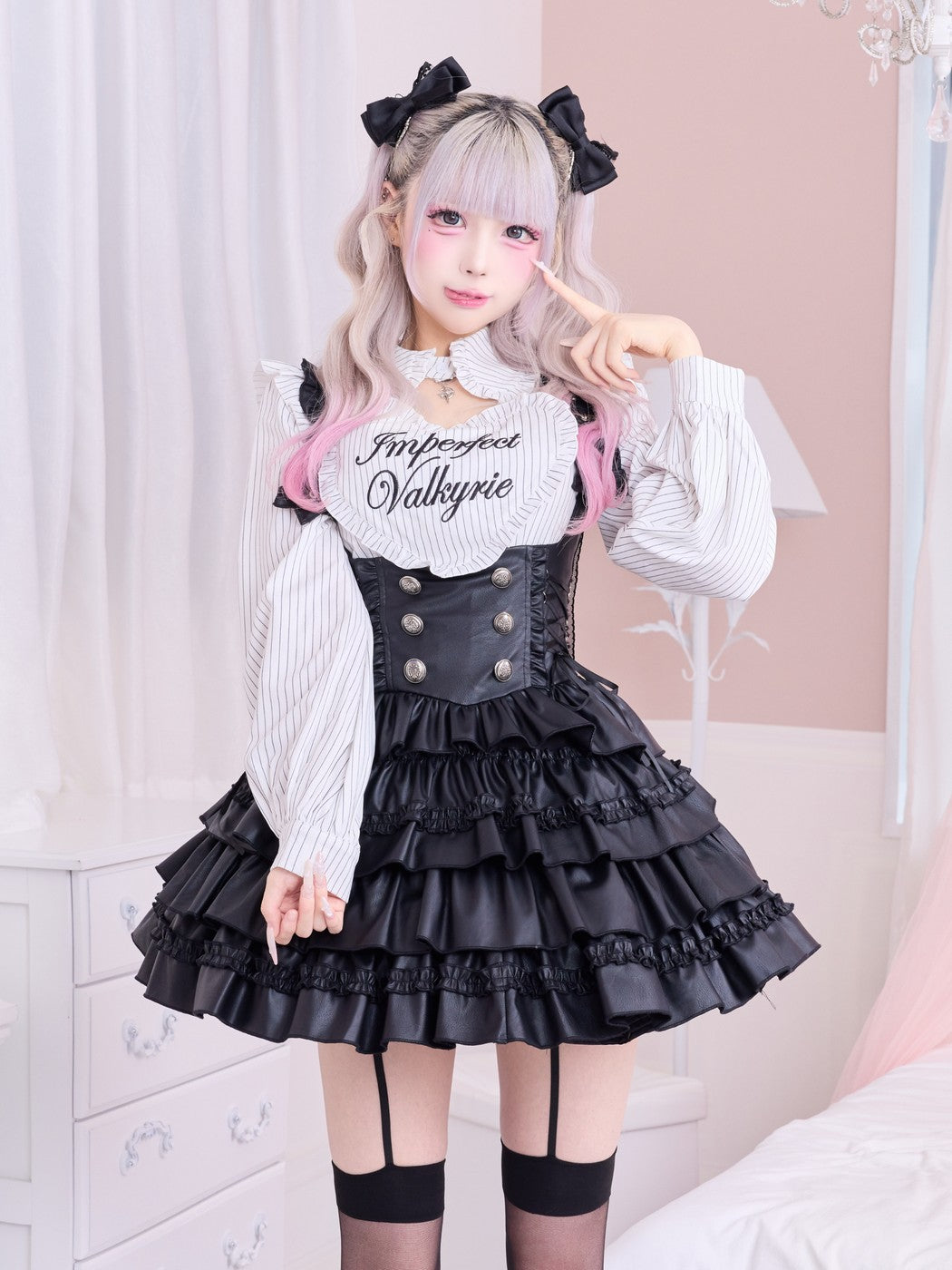 IMVAL / Heart Bib Blouse - STRIPE