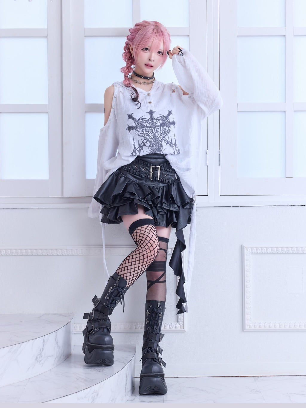 IMVAL / Distressed Gauze Top