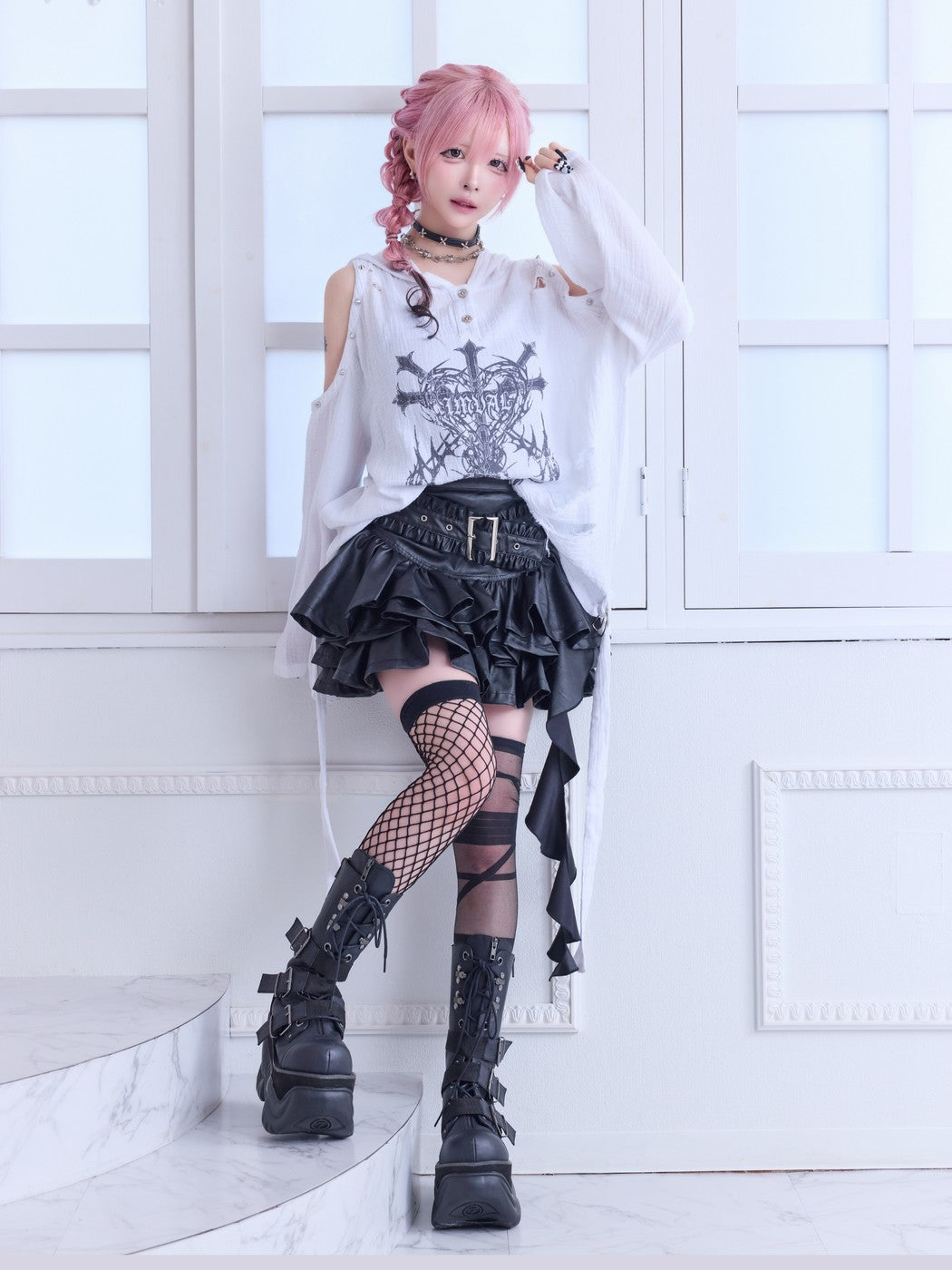 IMVAL / Distressed Gauze Top