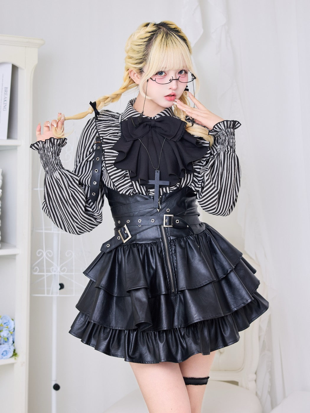 IMVAL / Classical Jabot Blouse - STR