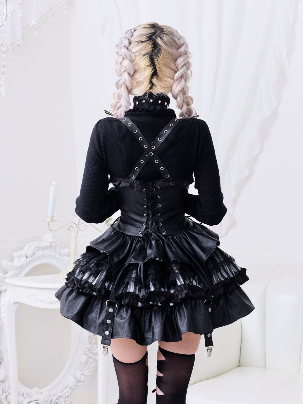 IMVAL / Heart Window High Neck